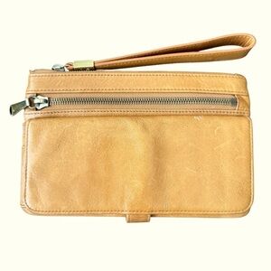 HOBO CLUTCH WRISLET Tan Leather Wristlet with Zipper